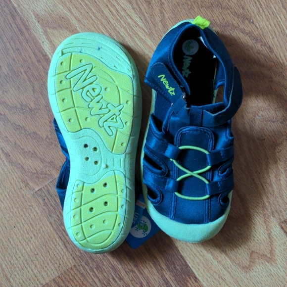 Shoes - Picture 2 of 3